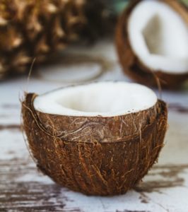 Selen in der Kokosnuss hilft bei Herpes